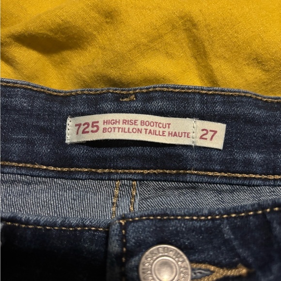 Levi’s High Waisted Bootcut Jeans - Picture 4 of 4